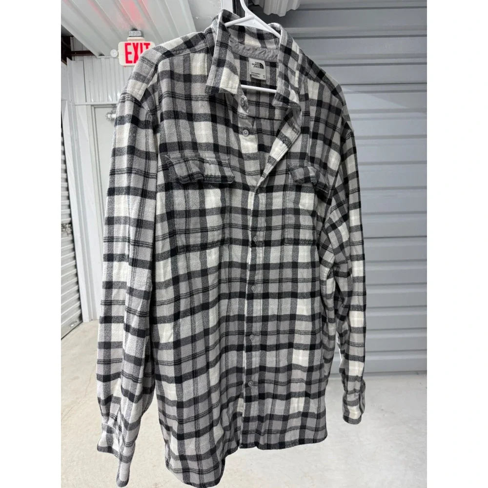 The North Face Mens XXL Grey Black Plaid Flannel Button Down Shirt Cotton L/S